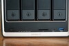La parte frontal del Ugreen NASync DXP4800 GT