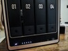 El Ugreen NASync DXP4800 GT cuenta con LED de estado en la parte frontal
