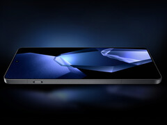 El OnePlus 15 podría lucir una pantalla de 165 Hz. En la imagen: la pantalla del OnePlus 13. (Fuente de la imagen: OnePlus - editado) 