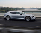 Según una prueba en la autopista alemana, el Porsche Taycan Turbo Sport Turismo tiene una autonomía de 130 kilómetros a 160 mph (Imagen: Porsche)