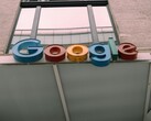 El logotipo de Google en la fachada de un edificio. (Fuente de la imagen: Hardeep Singh vía Pexels)