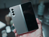 El Galaxy Z Fold4 es uno de los dos smartphones insignia que Samsung anunciará el próximo mes. (Fuente de la imagen: Onur Binay)