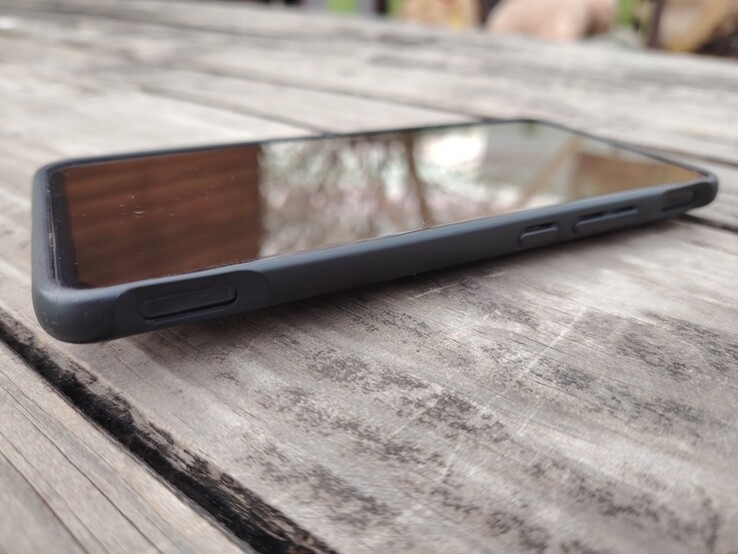 Impulsado por el Snapdragon 888, el RedMagic 6R sigue manejando la mayoría de los juegos móviles de 2025 sin mayores problemas Fuente de la imagen: Darryl Linington - Notebookcheck)