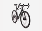 La bicicleta eléctrica Van Rysel E-GRVL AF HD en negro (en la imagen) está disponible en Europa. (Fuente de la imagen: Decathlon)