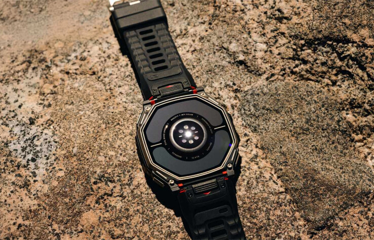 Un análisis de los nuevos paneles solares fotovoltaicos orientados hacia atrás de Amazfit.