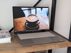 El nuevo diseño del OmniBook Ultra 14 tiene un aspecto magnífico, pero el nuevo teclado supone un cambio inesperado