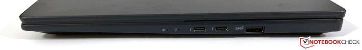 Derecha: 2x Thunderbolt 4 (USB-C 4.0, DisplayPort modo ALT 1.4a, Power Delivery), USB-A 3.2 Gen. 2