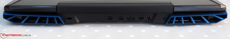 Detrás: Bloqueo Kensington, 2 x Mini DisplayPort, HDMI, USB Tipo C 3.0, Conector de alimentación