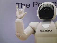 Imagen de un robot ASIMO desarrollado por Honda (Fuente de la imagen: Possessed Photography via Unsplash; recortada)