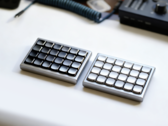 Teclados metálicos de perfil bajo Awekeys