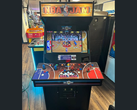 Un armario arcade Midway NBA Jam en la imagen (fuente de la imagen: r/nostalgia)