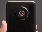 El prototipo de smartphone Xiaomi tiene un único teleobjetivo mecánico en la parte trasera. (Fuente de la imagen: Xiaomi)