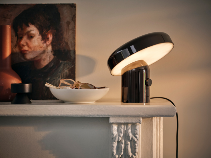 La lámpara con altavoz Blomprakt de IKEA. (Fuente de la imagen: IKEA)