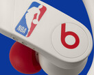 La edición NBA75 Ivory es funcionalmente igual que los PowerBeats Pro normales. (Fuente de la imagen: Apple)