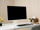 El monitor Samsung M8 cuesta a partir de 699,99 dólares y sólo está disponible como monitor de 32 pulgadas. (Fuente de la imagen: Samsung)