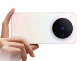 El Vivo X300 cuesta 1.049 euros en la UE. En la imagen: una foto promocional del teléfono. (Fuente de la imagen: Vivo)