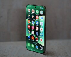 El Xiaomi 17 Pro Max es asequible, tiene unas especificaciones fantásticas y una batería de larga duración. Sin embargo, es probable que no salga a la venta oficialmente en Europa. (Fuente de la imagen: Notebookcheck)