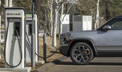 El R1S de Rivian es un SUV de tamaño completo que comparte plataforma con la camioneta eléctrica R1T. (Fuente de la imagen: Rivian)