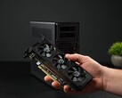 El Minisforum MS-02 Ultra Mini PC puede alojar GPU de perfil bajo.