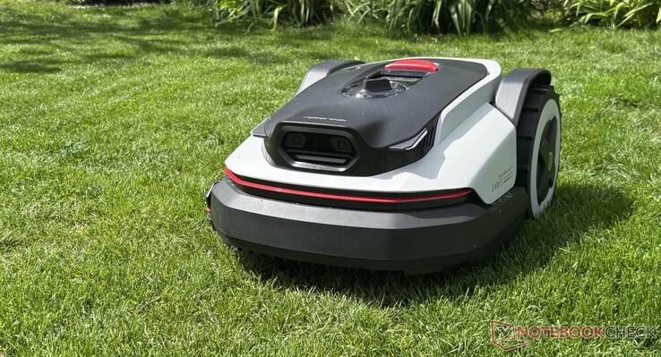 El Roborock RockNeo Q105 en acción