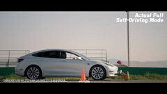 El anuncio de ataque de la Super Bowl mostrará un Model 3 desbocado (imagen: Dawn Project/YouTube)