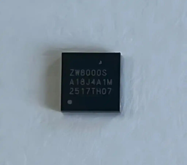 Una foto del chip de fusión de comunicaciones Beidou ZW8000s desarrollado por China Mobile. (Fuente de la imagen: vía ITHome)