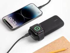 El cargador inalámbrico rápido BoostCharge Pro de Belkin para Apple Watch + Power Bank 10K está siendo retirado del mercado. (Fuente de la imagen: Belkin)