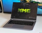 Análisis del portátil Schenker XMG Evo 14 (M24) - Un buen todoterreno con un Ryzen 8000 y hasta 96 GB de RAM