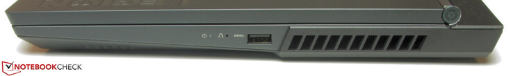 Lado derecho: USB 3.2 Gen 1 (Tipo A)
