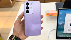 Realme C85 Pro en morado (Fuente de la imagen: LVN Rv en YouTube)