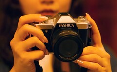 La Yashica FX-D quiere mezclar la sensación de una cámara analógica con la comodidad digital (Fuente de la imagen: Yashica)
