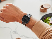La más reciente actualización del Versa 2 de Fitbit ha causado un problema importante en algunas unidades. (Fuente de la imagen: Fitbit)