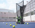 El robot de tenis Acemate S10 Pro puede realizar ejercicios de entrenamiento, intercambiar pelotas y devolver golpes en pistas de tierra batida, hierba y superficie dura.