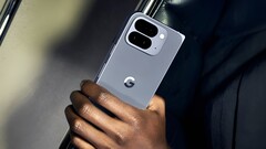 Grueso, pero con algunas mejoras específicas, como confirma ahora una hoja de especificaciones oficial de Google. El Pixel 10 Pro Fold. (Fuente de la imagen: Evan Blass)