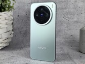 El Vivo X200 FE es la versión india del Vivo X200 Pro Mini (en la imagen). (Fuente de la imagen: Notebookcheck)