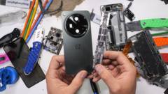 El OnePlus Open post-teardown. (Fuente: JerryRigEverything vía YouTube)