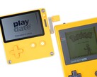 Panic termina la Playdate en amarillo, como la Gameboy Pocket o Color. (Fuente de la imagen: iFixit)