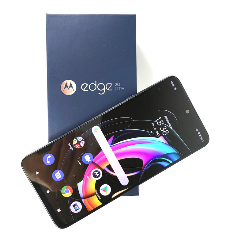 Motorola Edge 20 Lite en grafito eléctrico