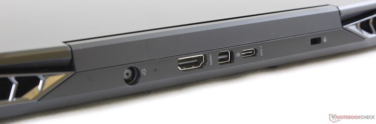 Detrás: Adaptador de CA, HDMI 2.0, mini DisplayPort 1.3, USB Type-C Gen. 2, Kensington Lock