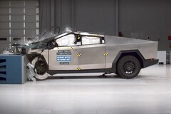 Prueba de choque del Tesla Cybertruck IIHS (Fuente de la imagen: IIHS)