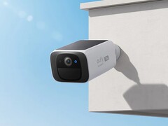 La eufy S220 SoloCam puede cargarse mediante un panel solar integrado. (Fuente de la imagen: eufy)