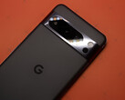 Google ha integrado su sensor de temperatura orientado hacia atrás en tres smartphones hasta el momento. (Fuente de la imagen: Samuel Angor - Unsplash)