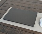 El nuevo MSI Stealth 16 adopta el aspecto más elegante y depurado de la serie Prestige, pero curiosamente prescinde del lector de tarjetas SD del que depende su público objetivo