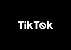 TikTok está cambiando hacia la IA para su estrategia de moderación de contenidos. (Fuente de la imagen: Visuales en Unsplash)