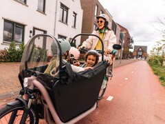 La bicicleta eléctrica de carga familiar BTWIN F900E de Decathlon. (Fuente de la imagen: Decathlon)