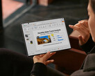 El Mate XTs puede utilizarse en tres posturas gracias a la pantalla continua. (Fuente de la imagen: Huawei)