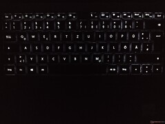 Huawei MateBook D 14 - la retroiluminación del teclado