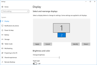 Windows reconocerá el trackpad como una pantalla externa normal cuando se establezca en el modo de pantalla de extensión. La segunda pantalla se puede arrastrar a diferentes bordes de la pantalla principal