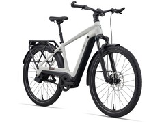 La nueva bicicleta eléctrica Explore E+0 de Giant (en la imagen) cuenta con accesorios Aegis. (Fuente de la imagen: Giant)