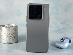El Xiaomi 15 Pro. (Fuente de la imagen: Notebookcheck)